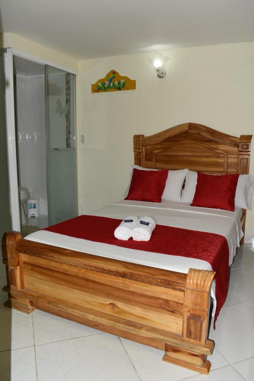 Hotel Las Guacamayas Guatapé Dış mekan fotoğraf