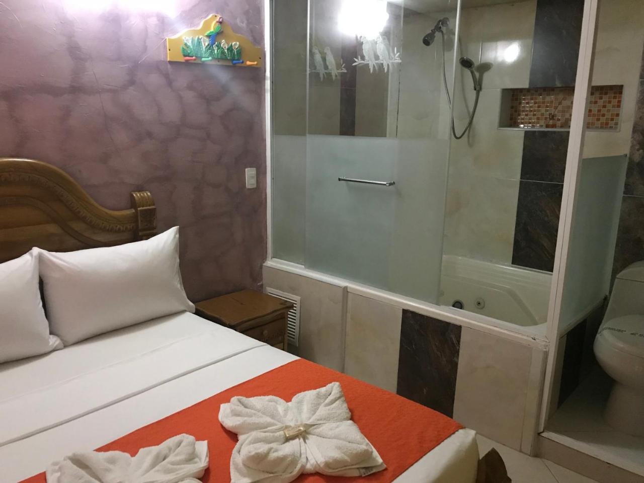 Hotel Las Guacamayas Guatapé Dış mekan fotoğraf