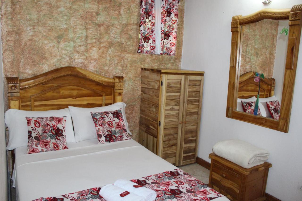 Hotel Las Guacamayas Guatapé Dış mekan fotoğraf