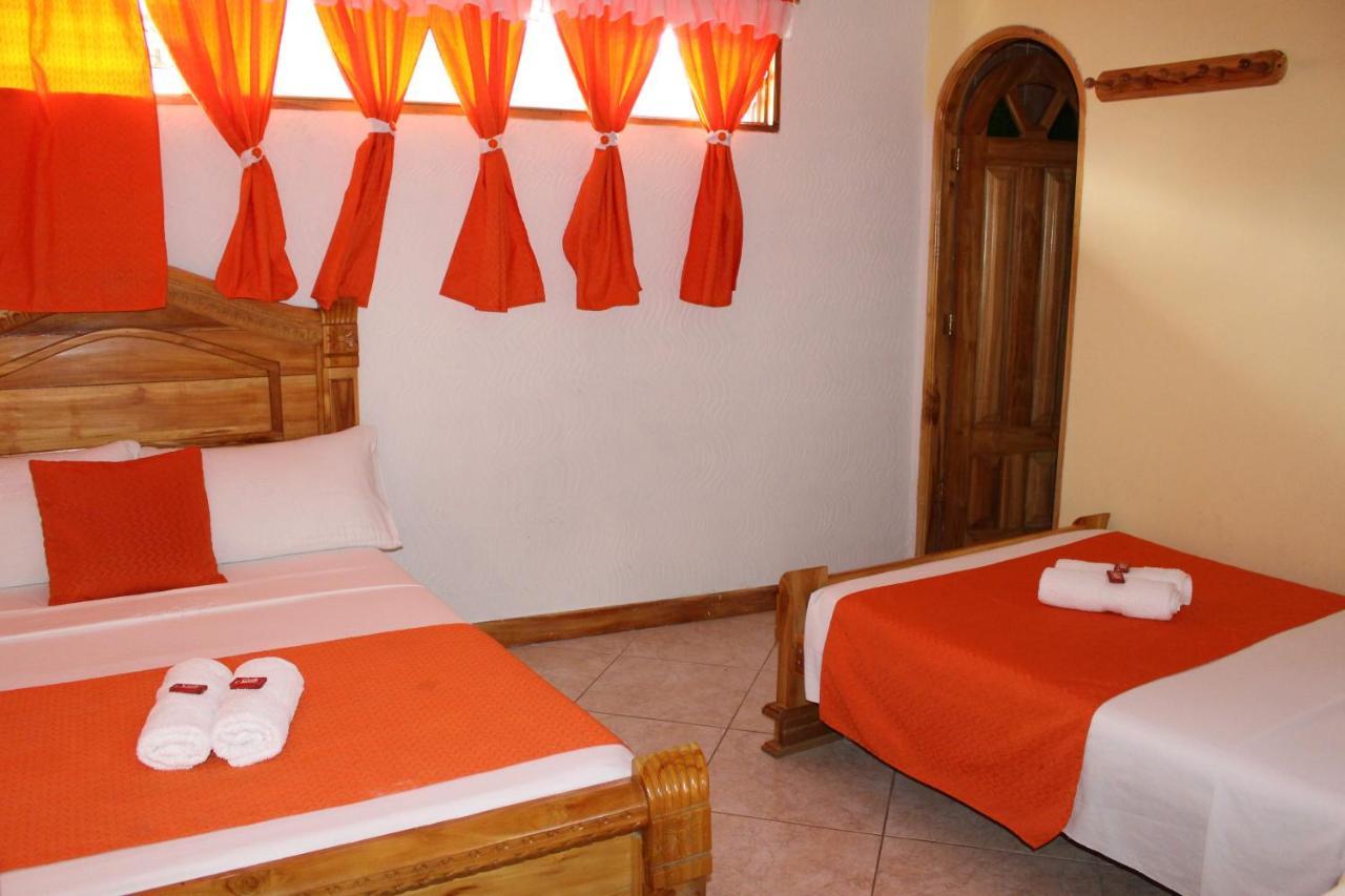 Hotel Las Guacamayas Guatapé Dış mekan fotoğraf